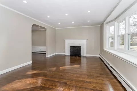 9 Robken Rd, Boston, MA 02131 photo 9