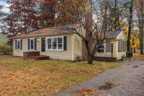 87 Gardner St, Rockland, MA 02370
