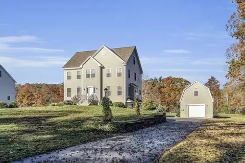 79 River Rd, Pepperell, MA 01463 photo 2