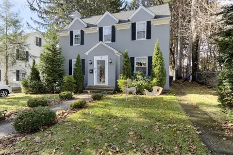 6 S Flagg St, Worcester, MA 01602 photo 2