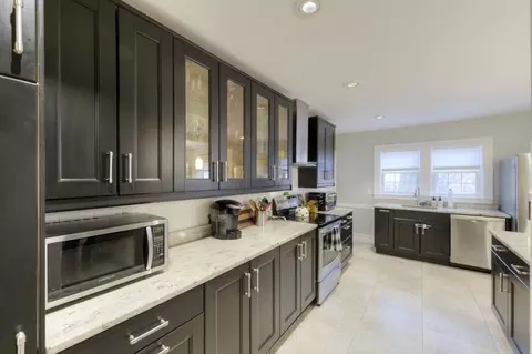 6 S Flagg St, Worcester, MA 01602 photo 11