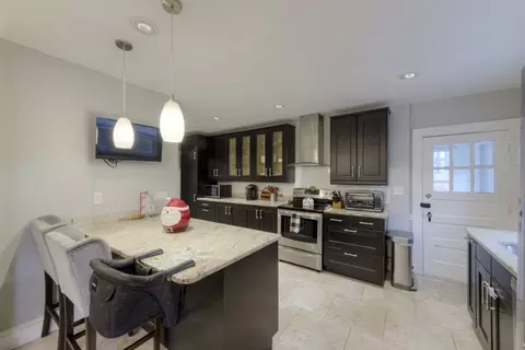 6 S Flagg St, Worcester, MA 01602 photo 5