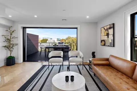 532-34 E Third St #6, Boston, MA 02127 photo 13