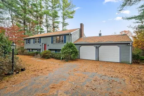 91 Delorenzo Dr, Duxbury, MA 02332