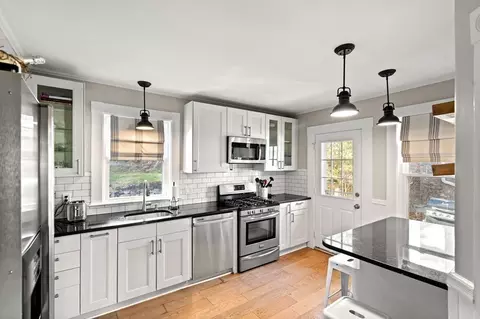 18 School St #2, Beverly, MA 01915 photo 10