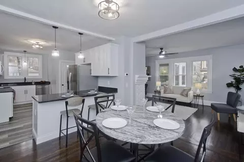 33 Athens, East Longmeadow, MA 01028