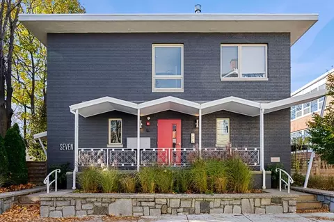 7 Howard St #3, Salem, MA 01970