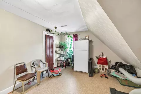 70 Alexander St, Springfield, MA 01107 photo 31