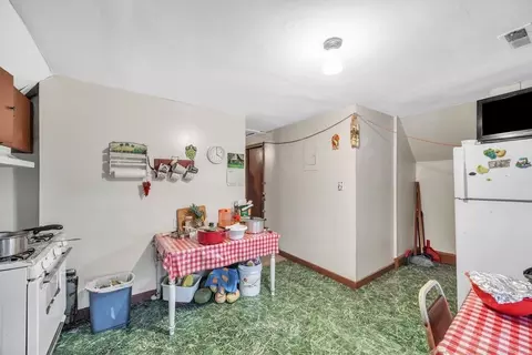 70 Alexander St, Springfield, MA 01107 photo 36