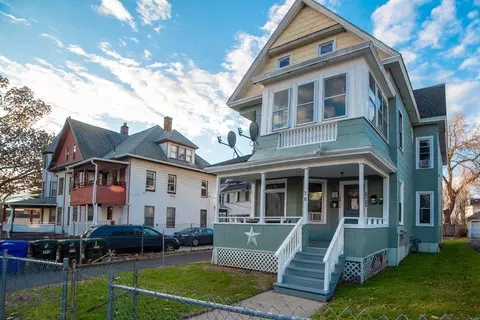 70 Alexander St, Springfield, MA 01107 photo 2