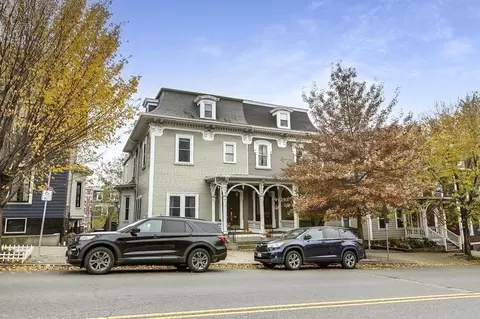 771 E Broadway #1, Boston, MA 02127