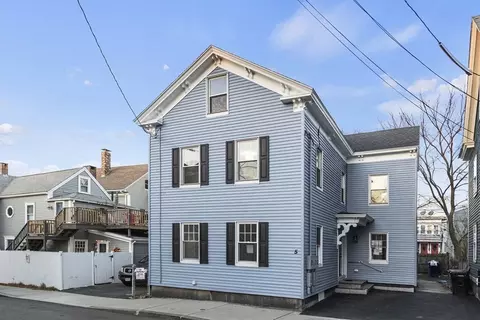5 Carlton St #2, Salem, MA 01970