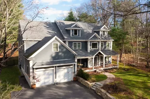 203 Grove St, Lexington, MA 02420