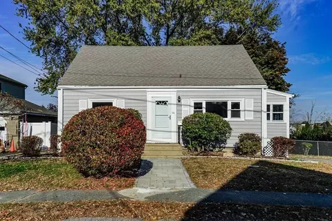 14 Goodridge St, Peabody, MA 01960