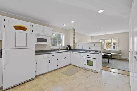 4 Bennett Rd, Marblehead, MA 01945 photo 6