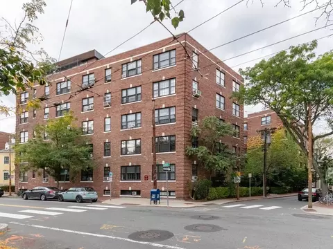 50 Follen St #506, Cambridge, MA 02138