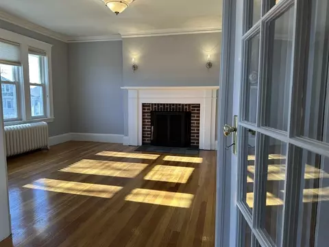 997 South St #2, Boston, MA 02131