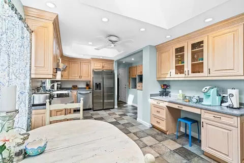 5 Bartlett Dr, Georgetown, MA 01833 photo 8