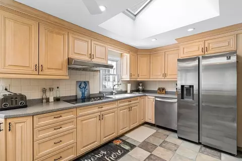 5 Bartlett Dr, Georgetown, MA 01833 photo 9
