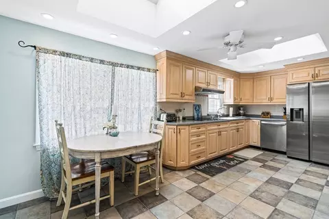 5 Bartlett Dr, Georgetown, MA 01833 photo 6