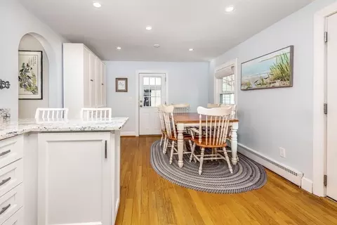 32 Norman Rd, Hamilton, MA 01982 photo 5