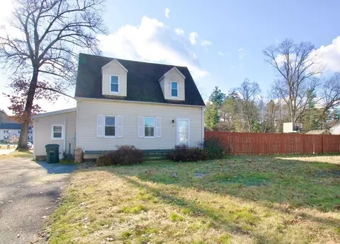 51 White Oak Rd, Springfield, MA 01128