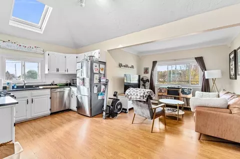 102 Packard Ave, Hull, MA 02045
