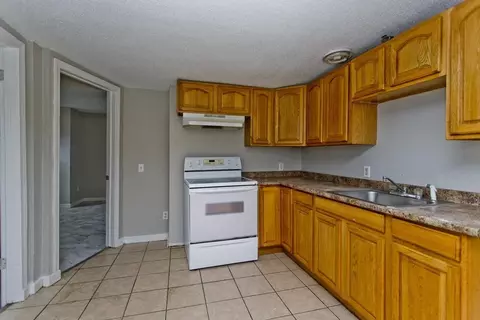 116-120 William St, Springfield, MA 01105 photo 5