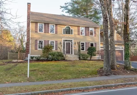 1302 Central Ave, Needham, MA 02492