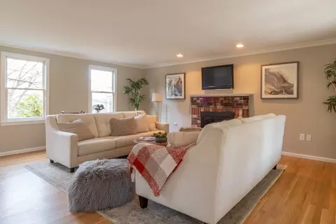 1302 Central Ave, Needham, MA 02492 photo 5