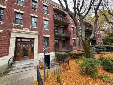 1758 Commonwealth Ave #1, Boston, MA 02135
