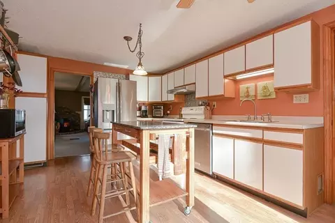 153 Hartford Ave E, Mendon, MA 01756 photo 22