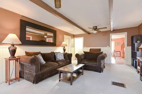 153 Hartford Ave E, Mendon, MA 01756 photo 4