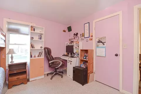 153 Hartford Ave E, Mendon, MA 01756 photo 9