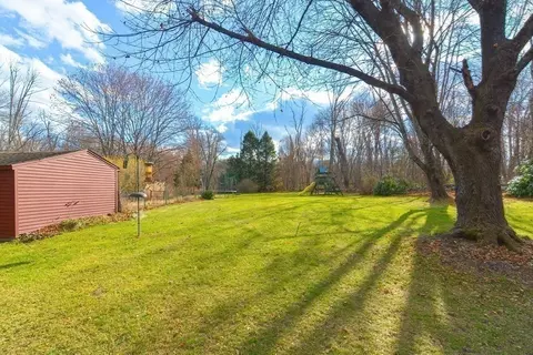 153 Hartford Ave E, Mendon, MA 01756 photo 29