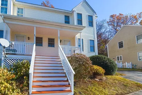 90 Wigwam Hill Dr, Worcester, MA 01605