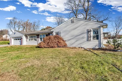 79 W Street Ter, Lunenburg, MA 01462