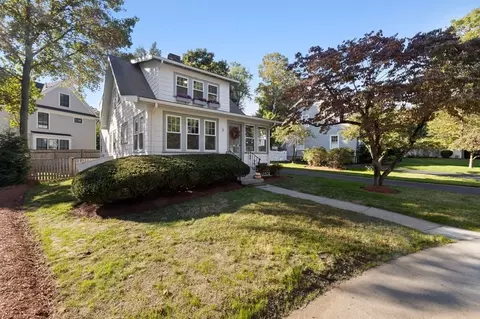 3 Dexter Rd, Wellesley, MA 02482