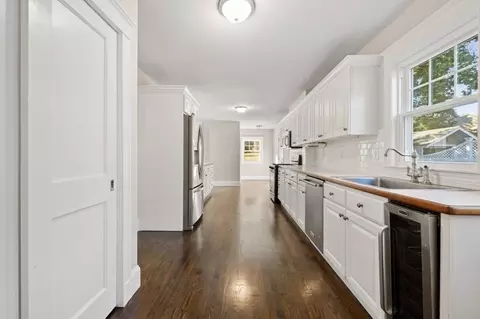 3 Dexter Rd, Wellesley, MA 02482 photo 9
