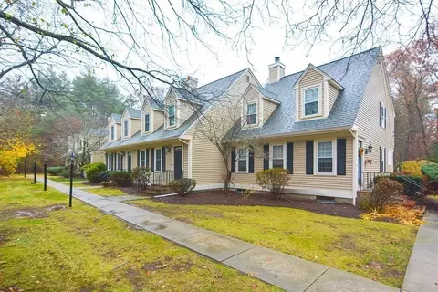 14 Morgan Ln #14, Norton, MA 02766