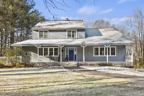 32 Sheldon Rd, Barre, MA 01005