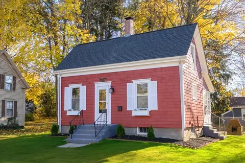 9 Bank St #0, Abington, MA 02351