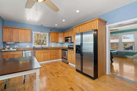 34 Pearson St, Saugus, MA 01906 photo 13