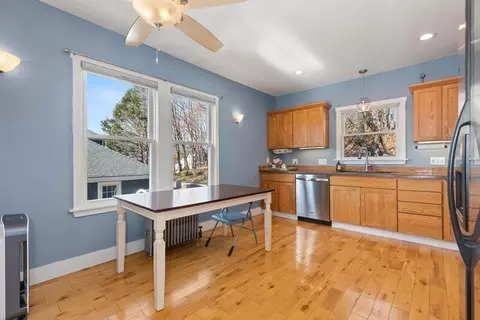 34 Pearson St, Saugus, MA 01906 photo 12