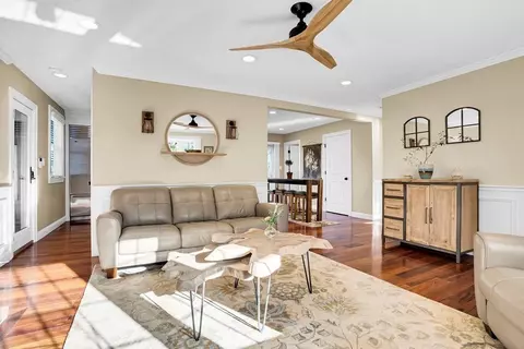 4 Myrtle St, Mendon, MA 01756 photo 9