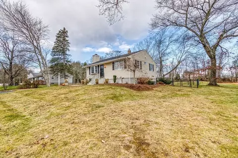 4 Myrtle St, Mendon, MA 01756 photo 33