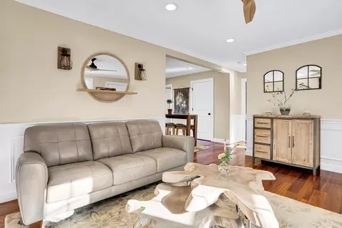 4 Myrtle St, Mendon, MA 01756 photo 11