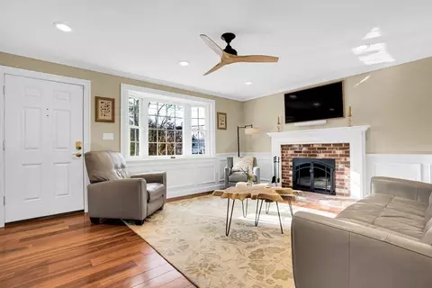 4 Myrtle St, Mendon, MA 01756 photo 12