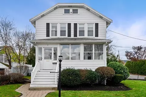 5 Howe St, Milton, MA 02186