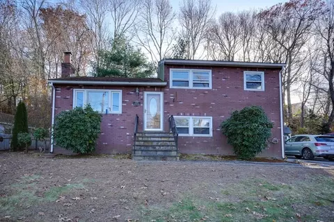 253 Winn St, Burlington, MA 01803